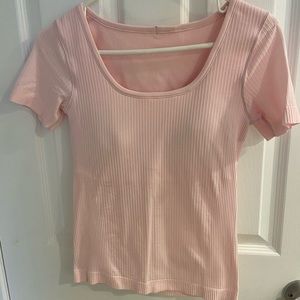 Like New Lululemon Ebb to Street short sleeve-Size 6